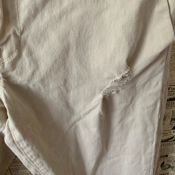 Lucky brand beige pants SZ 2 / 26 ripped style - Picture 6 of 9